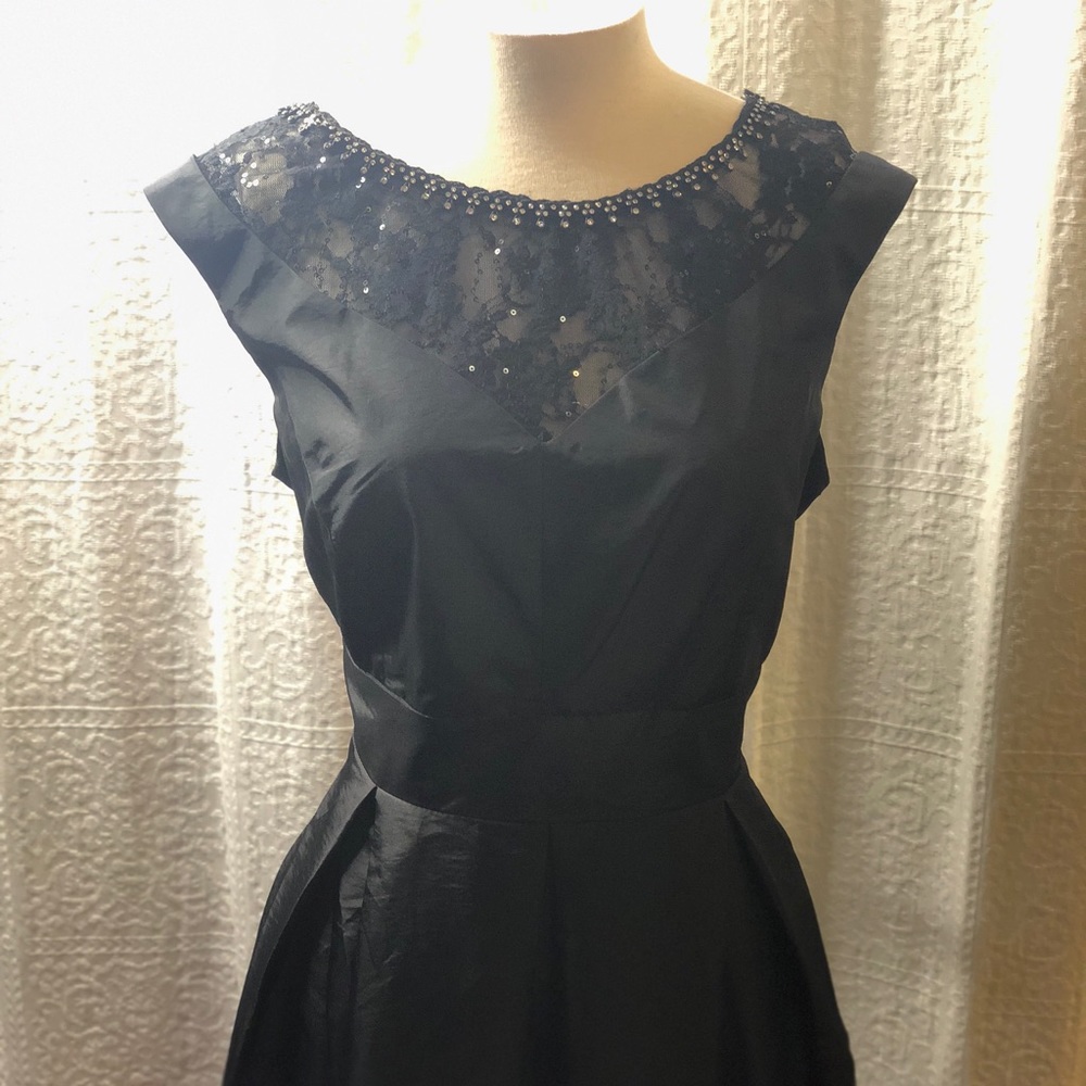 Beautiful elegant evening floor length dress